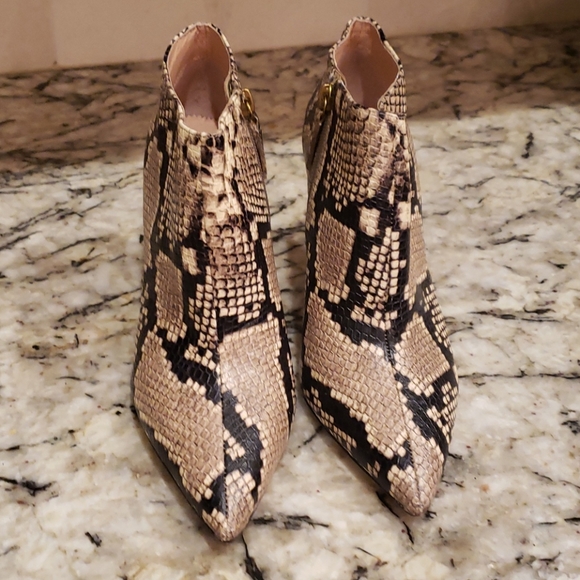 J Crew ankle boots snake-embossed leather AQ756 - Picture 2 of 4